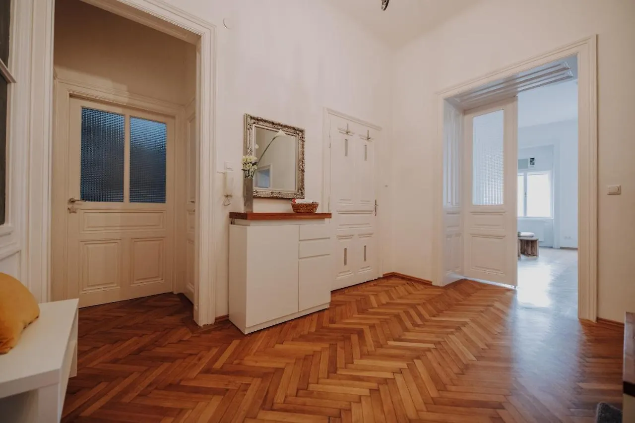 Karmelita Apartment Vienna