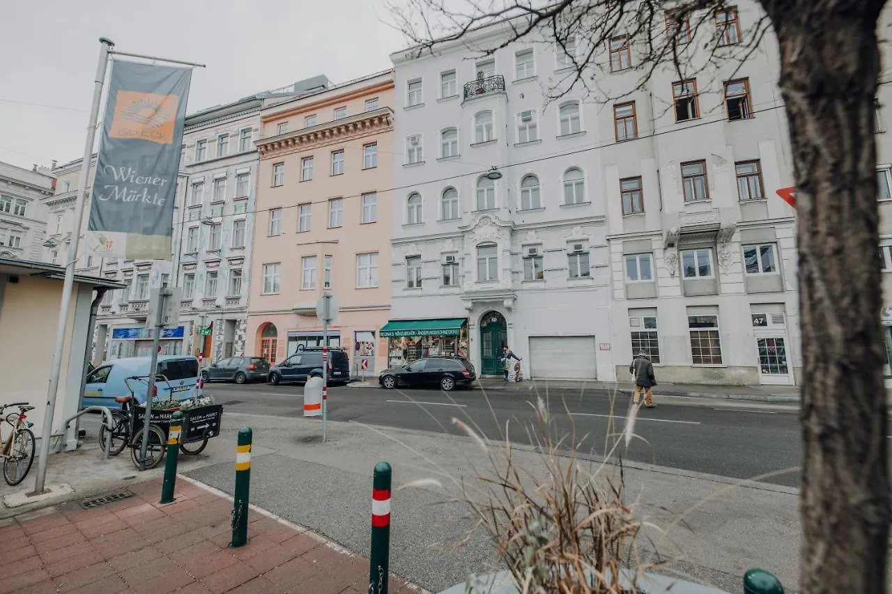 Karmelita Apartment Vienna Austria